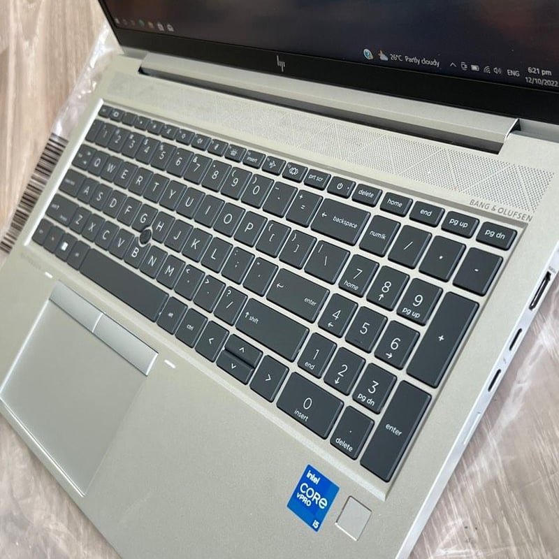 HP EliteBook 840 G8, 14.0", FHD LED, i7-1165G7, 16GB, 512GB SSD, Win 11 Pro